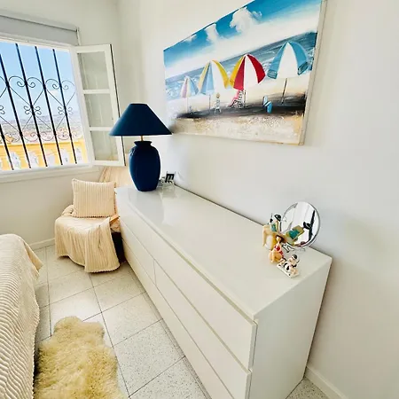 Апартаменти Tenerife Lovely With Ocean Mountain View